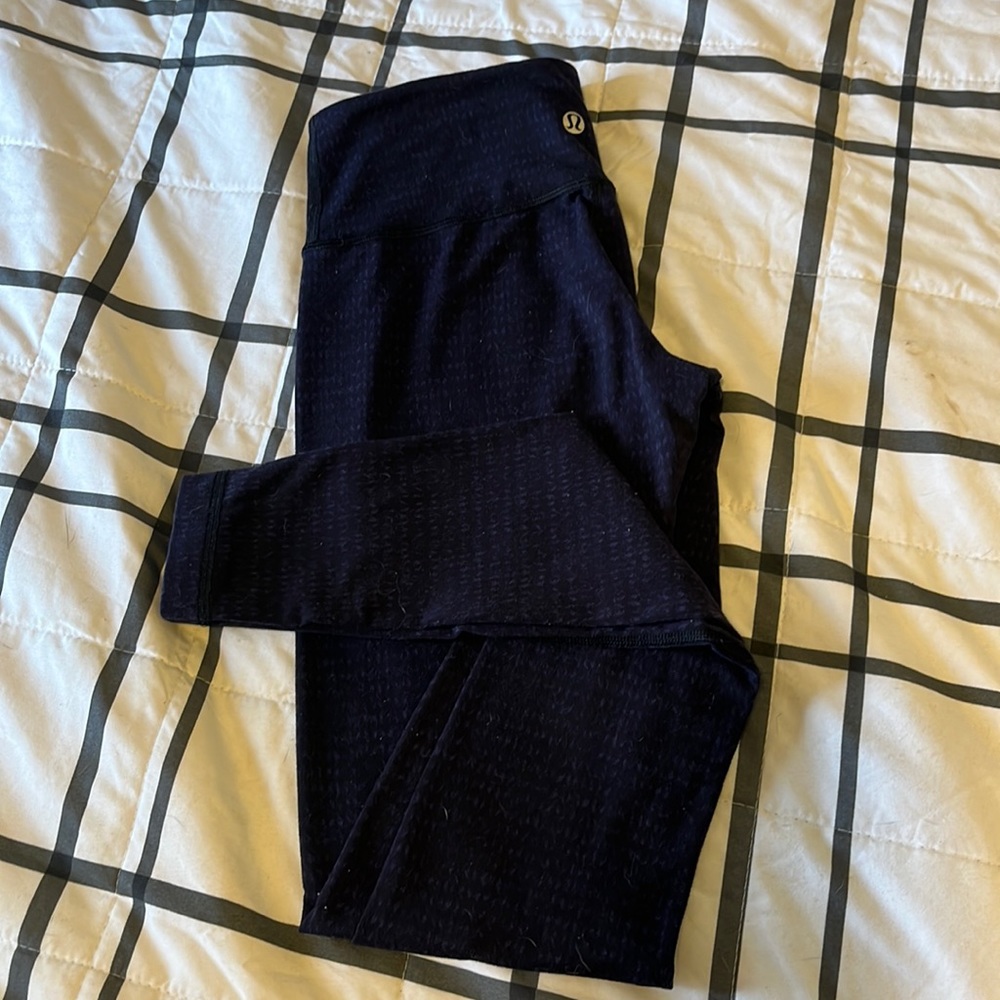 black and purple printed lululemon leggings